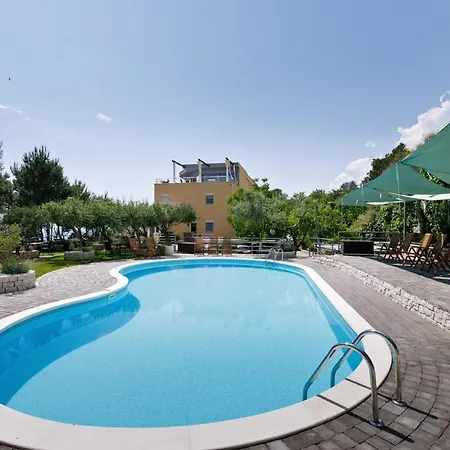 Apartment Fully Equiped For 3 Adults Split